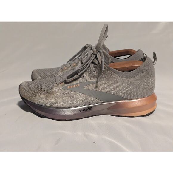 Brooks Levitate 3 Womens Size 8 Gray Athletic Running Shoes Sneakers - Picture 2 of 11